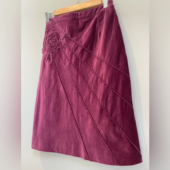 Vintage Velvet Midi Skirt with Rosette 🌹- S - Picture 5 of 14